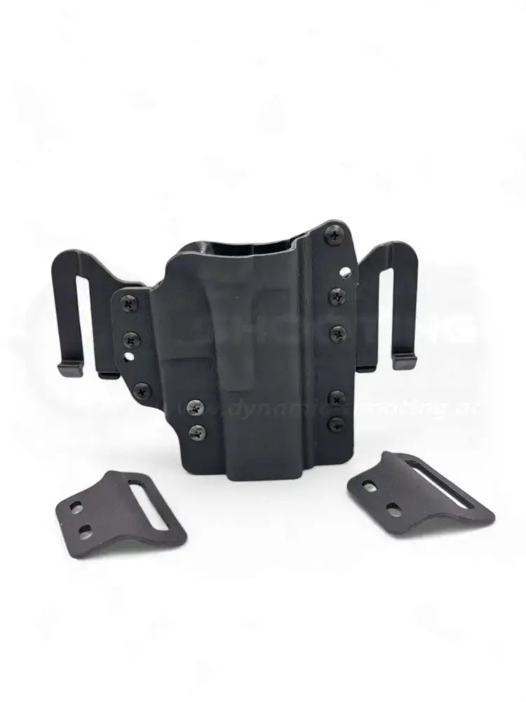 Kydex Gürtelholster von Höppner und Schumann mit Speedclips welcher sich sowohl als Gürtelholster als auch als Innenbundholster verwenden lässt.